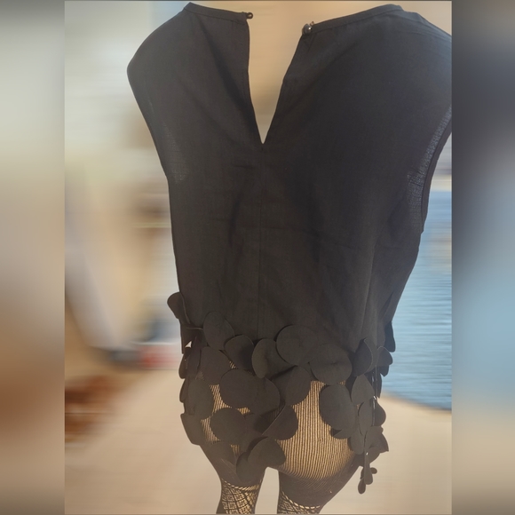 Dangle Circles Blouse - Picture 6 of 7